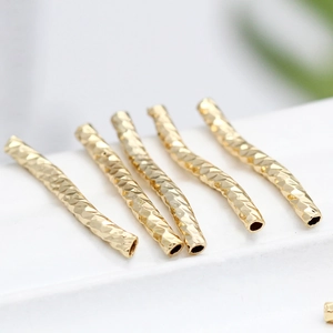 Perles en tube courbé plaquées or 14K avec motifs diamantés pour la création de bijoux