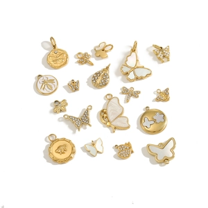 Elegante goldene Insekten-Anhänger mit Emaille und Zirkonia für DIY Schmuckherstellung