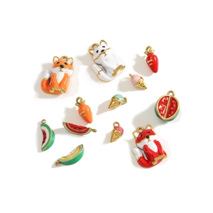 Colgantes coloridos de esmalte con helados y frutas en acero para bisutería DIY