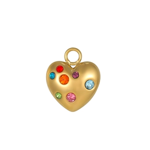 Détail d'un pendentif coeur doré orné de strass colorés pour création de bijoux DIY