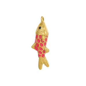 Vue détaillée du pendentif poisson doré avec émail alvéolé rose et anneau de fixation
