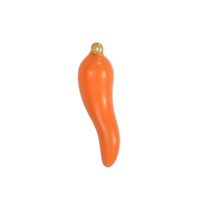 Dettaglio di un ciondolo cornicello arancione con anello dorato per gioielli fai da te