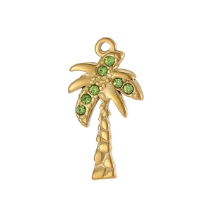 Detail van gouden palmboom hanger met groene kristallen en kleine ronde connector