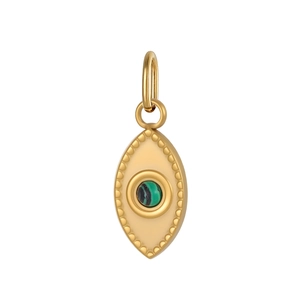 Dettaglio del ciondolo marquise dorato con pietra malachite e bordi in rilievo perlato