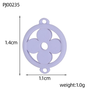 Detail of light purple four-leaf clover enamel pendant with size and weight specs