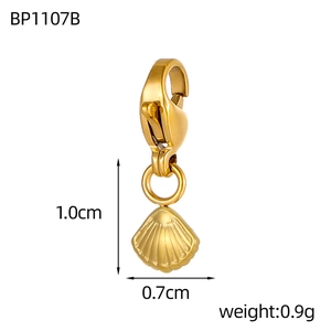 Detailed view of a 1.0x0.7cm gold shell pendant with lobster clasp and measurements
