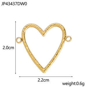 Goldener Herzanhänger mit Hammerschlag-Textur und Doppelverbindungsringen, 2,2 cm