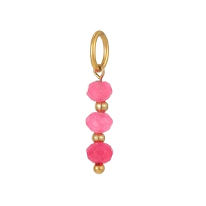 Detail van een 18k vergulde hanger met gefacetteerde roze kralen en gouden kralen