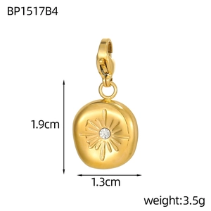 Macro view of golden sunburst pendant with dimensions 1.9cm height and 3.5g weight