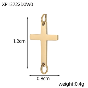 Detailansicht des 1,2 cm langen goldenen Edelstahl-Kreuzanhängers mit Doppelringen für Schmuck