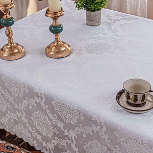 Elegant European jacquard tablecloth with floral patterns and wavy edges for dining tables