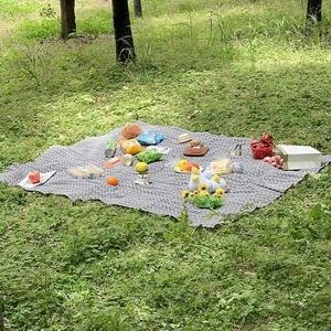 Portable Outdoor Picnic Mat Waterproof Polyester Herringbone Pattern Picnic Blanket For Camping Lawn Spring Outing Gray Black
