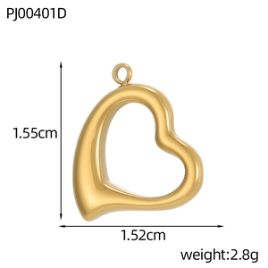 Detailansicht goldener Herzanhänger mit Abmessungen 1,55 cm x 1,52 cm und einem Gewicht von 2,8 g
