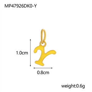 Detailed view of gold letter R pendant with dimensions of 1.0cm by 0.8cm and 0.6g weight