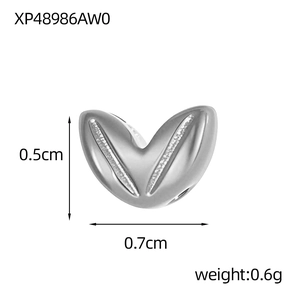 Polished silver V-shaped jewelry accessory charm with 0.5cm by 0.7cm dimensions