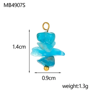 Detail view of blue natural stone pendant with 1.4cm height and 1.3g weight specifications