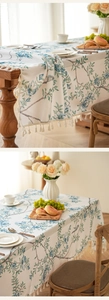 Detail der amerikanischen Tischdecke mit Blumenmuster und eleganten beigen Quasten