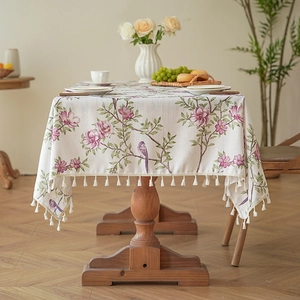 Leinen-Tischdecke mit Blumen-Vogel-Print und eleganten weißen Fransen für den Esstisch