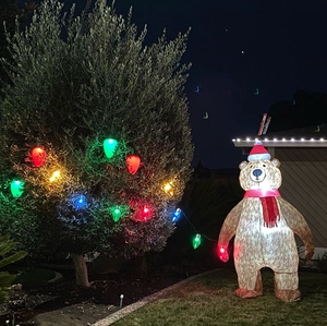 Inflatable 2.1m Christmas polar bear with colorful LED lights for outdoor holiday decor