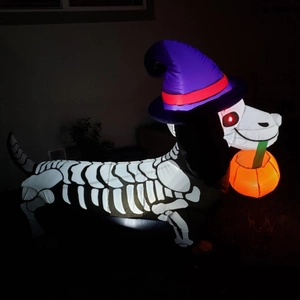 Teckel gonflable d'Halloween de 1,5m avec lumières LED et décoration de lanterne citrouille