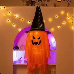 Decorazione fantasma di Halloween luminoso con velo arancione, cappello e luci a LED