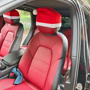 Universal Christmas Hat Car Seat Headrest Covers Red White Pom Pom Non-Woven Brushed Fleece Festive Vehicle Interior Decor