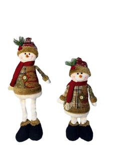 Set van twee kerstsneeuwpoppen van pluche met rode sjaals en geruite mutsen decor