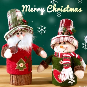 Bocaux à bonbons Père Noël et Bonhomme de neige faits main avec tissu à carreaux et feutre