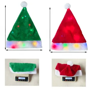 Détails de taille et poids d'un bonnet de Noël lumineux à LED de dimensions 43x32cm