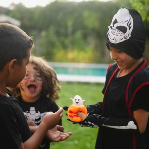 Squeeze pumpkin ghost toy for Halloween relief, orange TPR material for kids' party gifts