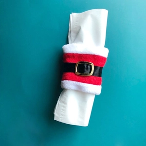 Ronds de Serviette Ceinture Père Noël Rouge Peluche Décoration de Table Pour Fête Noël Dîner de Fêtes Set de Ronds de Serviette