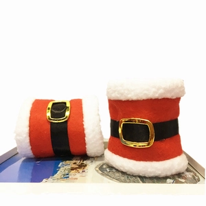 Ronds de serviette de Noël en peluche rouge avec boucle de ceinture pour décor de table