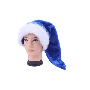 Long bonnet de Noël bleu marine en peluche avec bordure en fourrure blanche sur mannequin