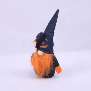 Gnome d'Halloween en peluche avec chapeau citrouille noir et longue barbe orange