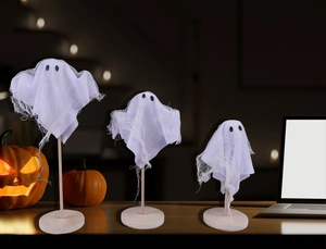Three-piece Halloween gauze ghost set on wood bases with a floating effect for party decor
