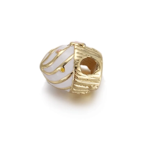 Λεπτομέρεια από χάντρα cupcake 14K με λευκό σμάλτο και χρωματιστές κουκκίδες για κοσμήματα
