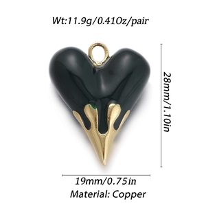 Detailed view of black lava heart pendant in copper with weight and size specifications