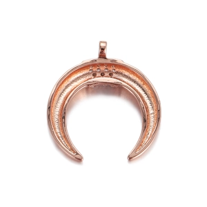 Detailansicht des roségoldenen Mondsichel-Anhängers mit Zirkonia-Inlay für DIY-Schmuck
