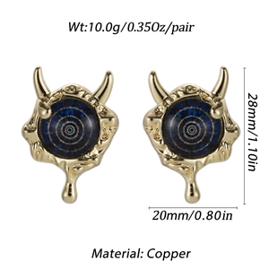 Detailed dimensions of copper evil eye earrings with blue eye texture on gold base