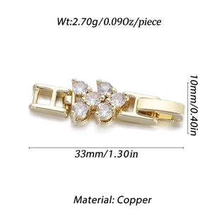 Detail van de 33mm vergulde koperen sieraadsluiting met heldere zirkonia steentjes