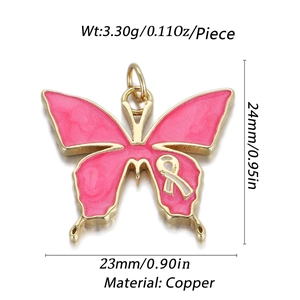Vue détaillée du pendentif papillon rose avec ruban de sensibilisation et dimensions