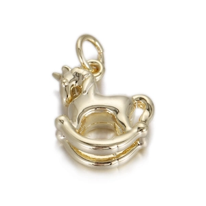 Vue détaillée d'un pendentif cheval à bascule doré avec zircone pour bijoux DIY