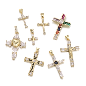 Collana con Pendente a Croce in Rame Religioso per Donna Placcato in Oro Amuleto in Strass Charm Gioielli Cristiani Regalo Religioso
