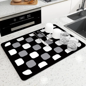Alfombrilla de secado retro para cocina con patrones geométricos minimalistas en negro