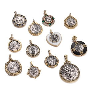 Vintage Roman Coin Portrait Pendant Retro Ancient Greek Goddess Zirconia Inlaid Copper Gold Plated DIY Jewelry Necklace Accessory