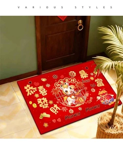Détail du tapis rouge du Nouvel An chinois avec serpent mignon et motifs de fleurs