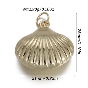 Polished gold shell pendant with dimensions of 21x28mm and 2.90g weight for jewelry DIY