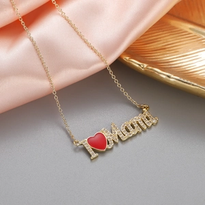 Collana dorata I Heart Mama con cuore in smalto rosso e cristalli per la festa della mamma