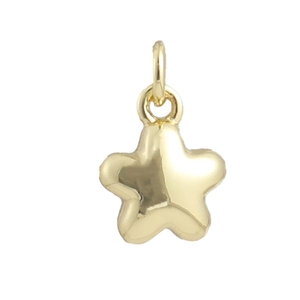 Dettaglio di ciondolo a stella in oro lucido con anello per creazione di gioielli