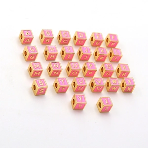 Rosa Emaille Alphabet Würfel Perlen Kupfer 18K Vergoldet 26 Buchstaben Quadratische Zwischenperlen Für DIY Armband Halskette Schmuck